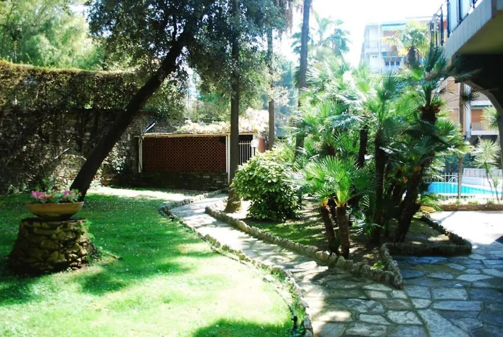 Affascinante Bilocale Con Piscina Apartment Bordighera