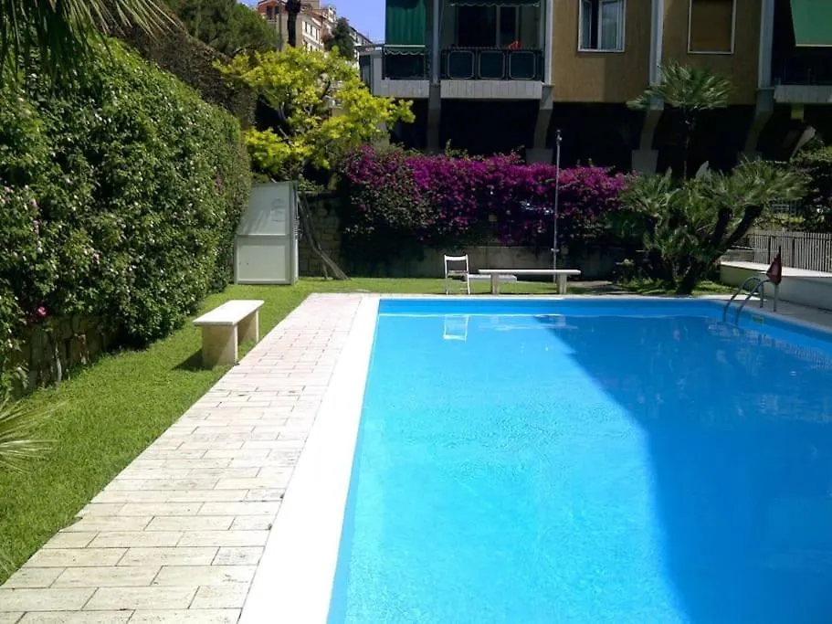 Affascinante Bilocale Con Piscina Apartment Bordighera 0*,